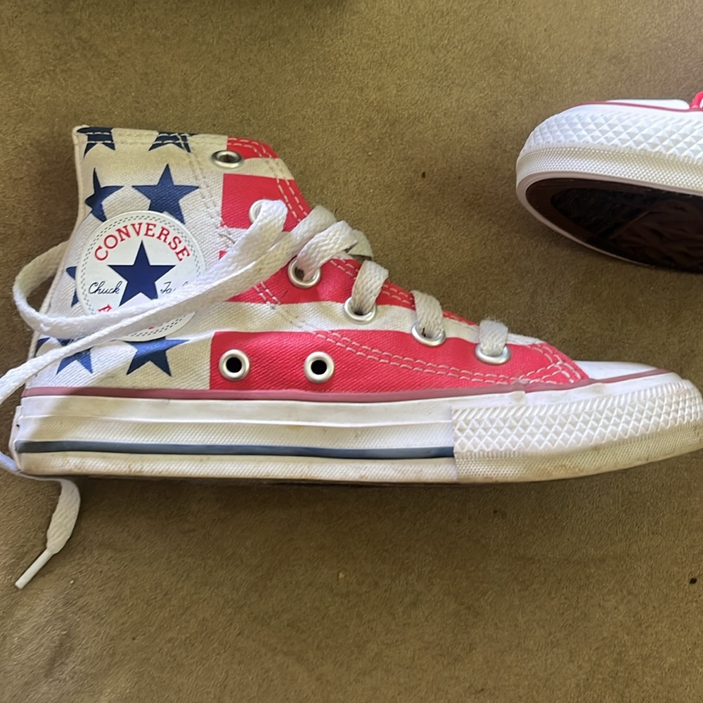 Converse Red and White High-Top Sneakers Classic Design - Picture 6 of 8